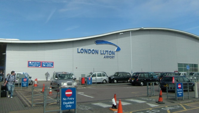 heathrow_chauffeurs_services_to_luton_airport